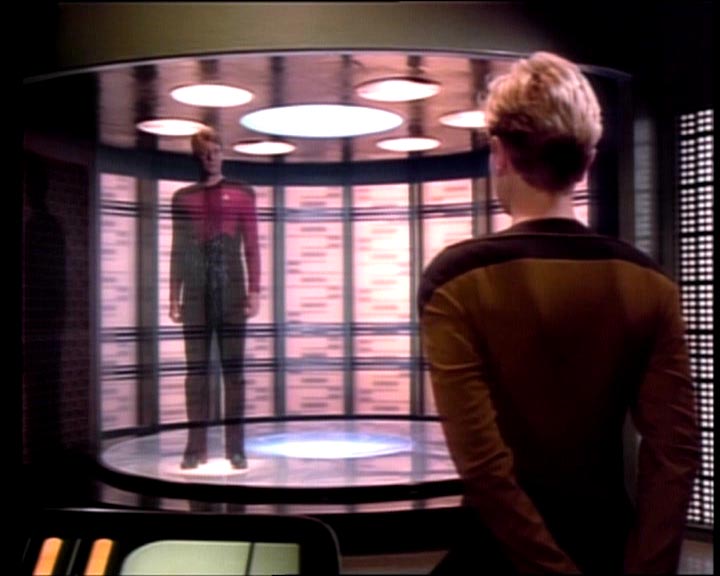 Star Trek Bilder - The Next Generation - Der Mächtige