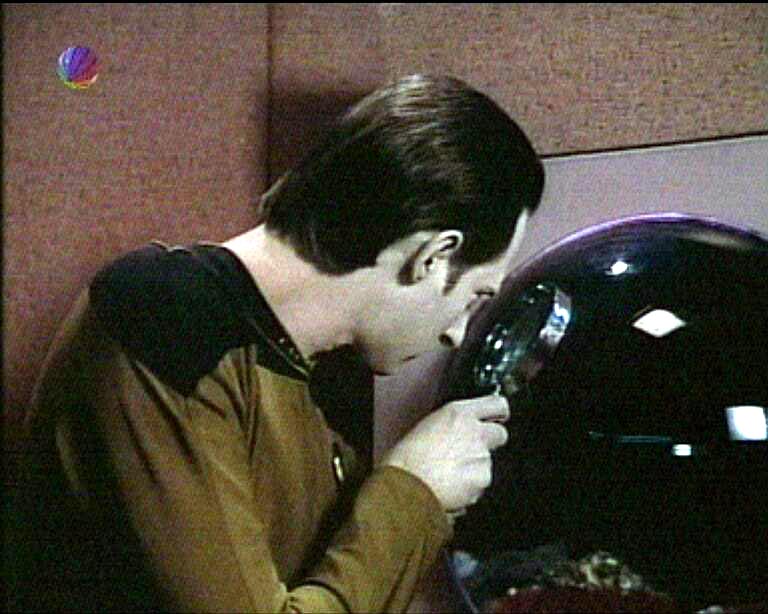 Star Trek Bilder - The Next Generation - Die geheimnisvolle Kraft