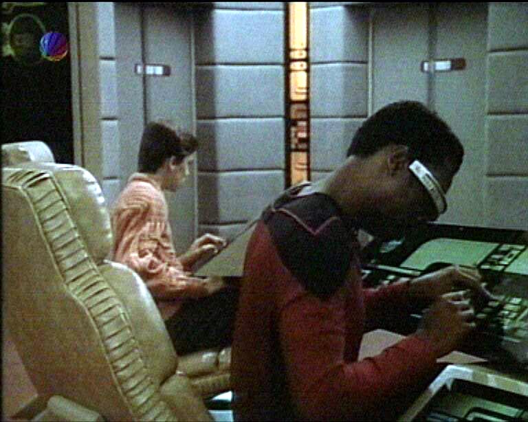 Star Trek Bilder - The Next Generation - Die geheimnisvolle Kraft