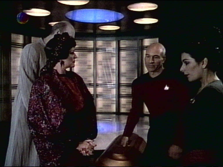 Star Trek Bilder - The Next Generation - Die Frau seiner Träume