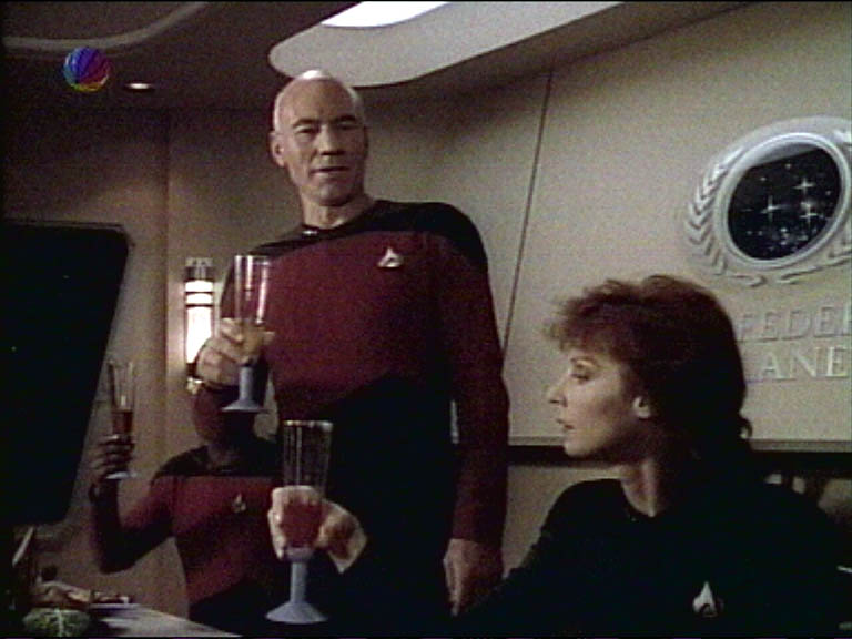 Star Trek Bilder - The Next Generation - Die Frau seiner Träume