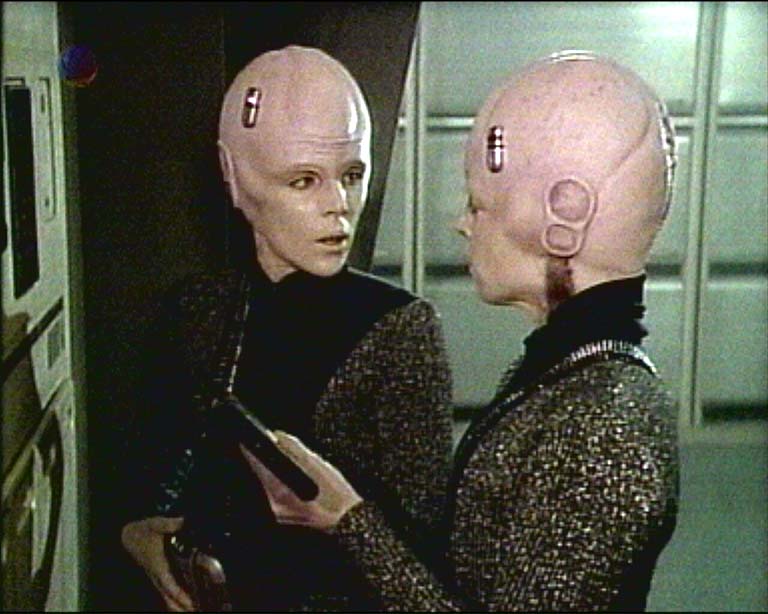 Star Trek Bilder - The Next Generation - 11001001