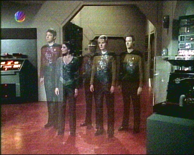 Star Trek Bilder - The Next Generation - Ein Planet wehrt sich