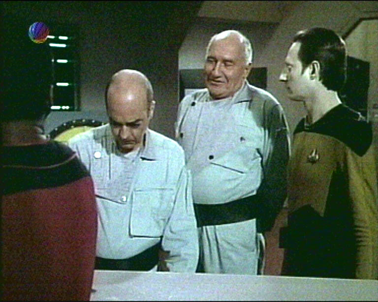 Star Trek Bilder - The Next Generation - Ein Planet wehrt sich