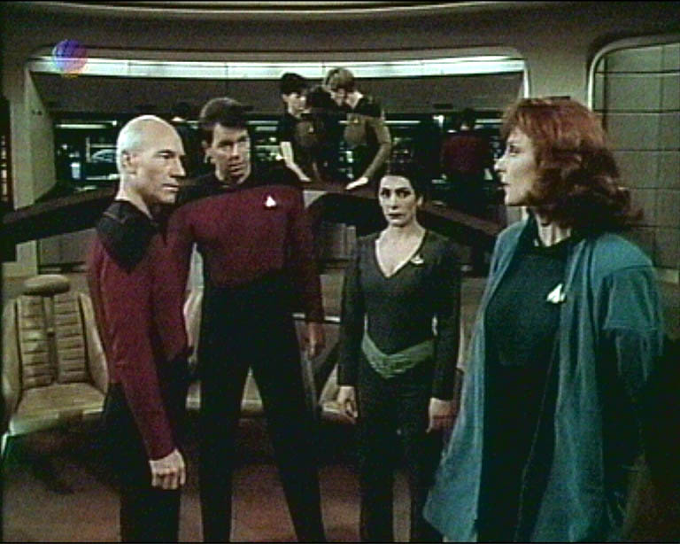 Star Trek Bilder - The Next Generation - Ein Planet wehrt sich