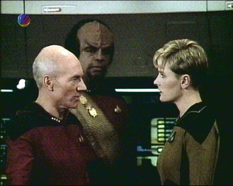 Star Trek Bilder - The Next Generation - Ein Planet wehrt sich