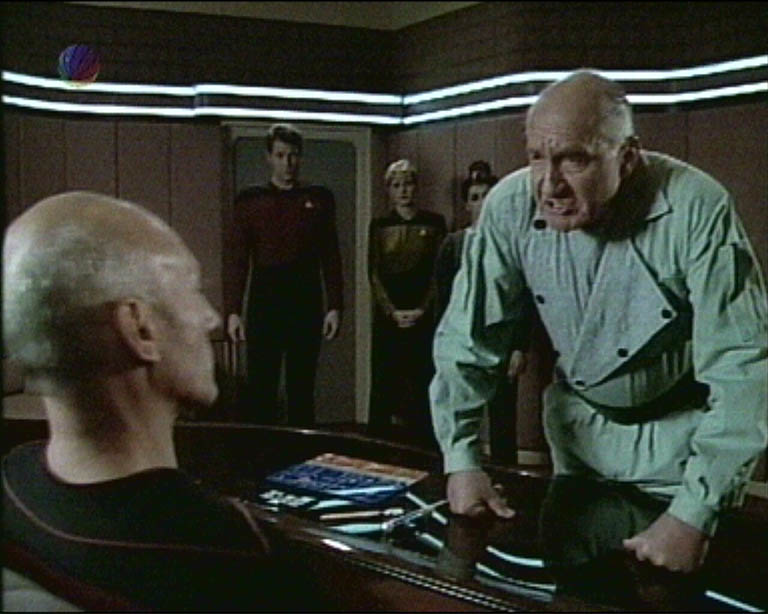 Star Trek Bilder - The Next Generation - Ein Planet wehrt sich