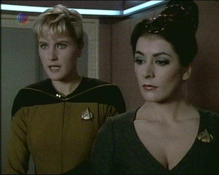 Star Trek Bilder - The Next Generation - Ein Planet wehrt sich
