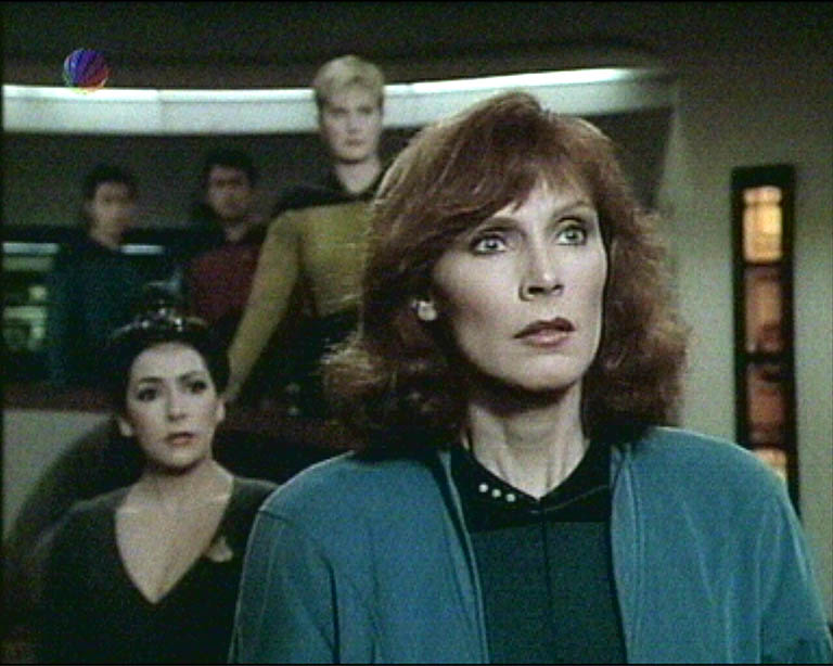 Star Trek Bilder - The Next Generation - Ein Planet wehrt sich