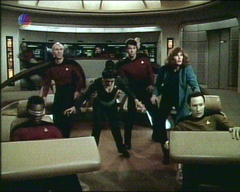 Star Trek Bilder - The Next Generation - Ein Planet wehrt sich