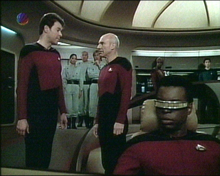 Star Trek Bilder - The Next Generation - Ein Planet wehrt sich