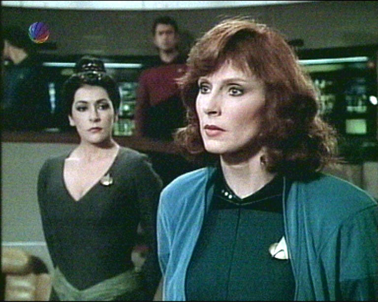 Star Trek Bilder - The Next Generation - Ein Planet wehrt sich