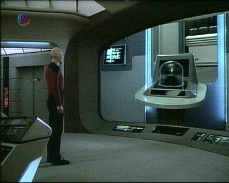 Star Trek Bilder - The Next Generation - Ein Planet wehrt sich