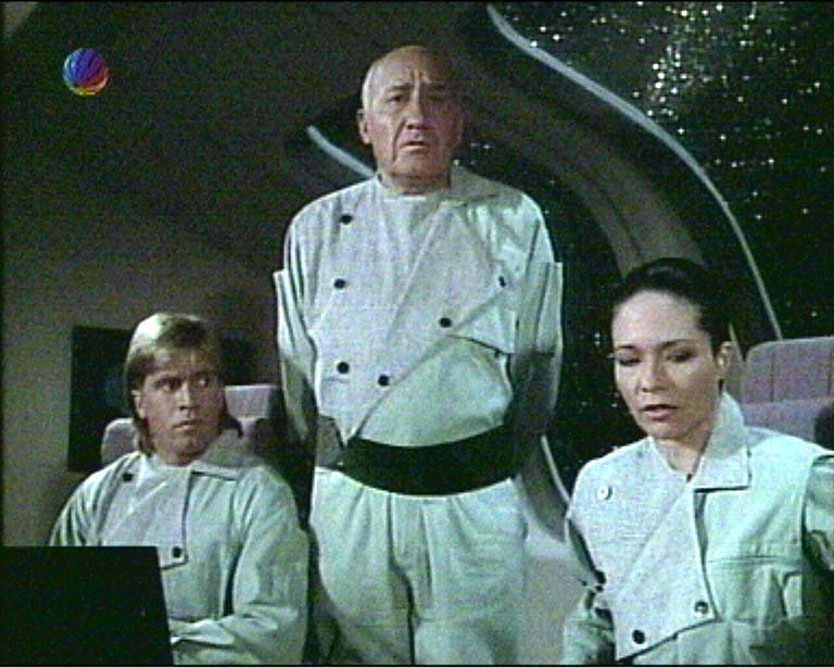 Star Trek Bilder - The Next Generation - Ein Planet wehrt sich