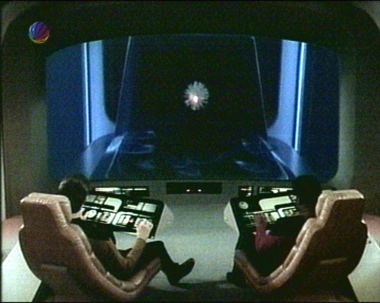 Star Trek Bilder - The Next Generation - Ein Planet wehrt sich