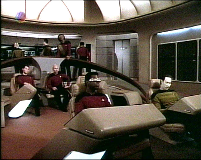 Star Trek Bilder - The Next Generation - Begegnung mit der Vergangenheit