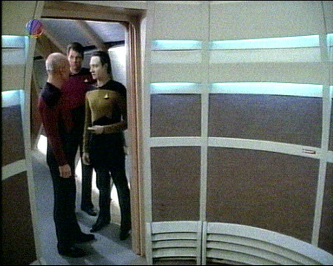 Star Trek Bilder - The Next Generation - Begegnung mit der Vergangenheit