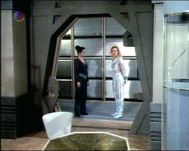 Star Trek Bilder - The Next Generation - Begegnung mit der Vergangenheit