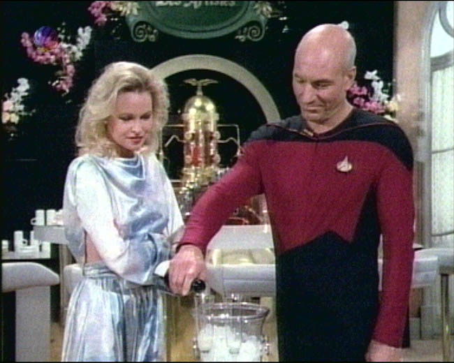 Star Trek Bilder - The Next Generation - Begegnung mit der Vergangenheit