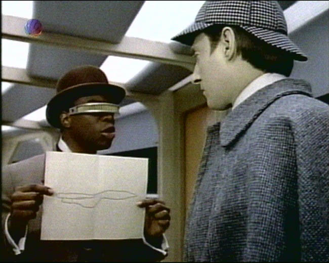 Star Trek Bilder - The Next Generation - Sherlock Data Holmes