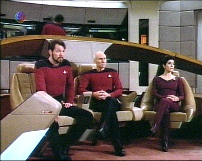 Star Trek Bilder - The Next Generation - Der unmögliche Captain Okona