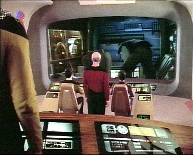 Star Trek Bilder - The Next Generation - Der unmögliche Captain Okona