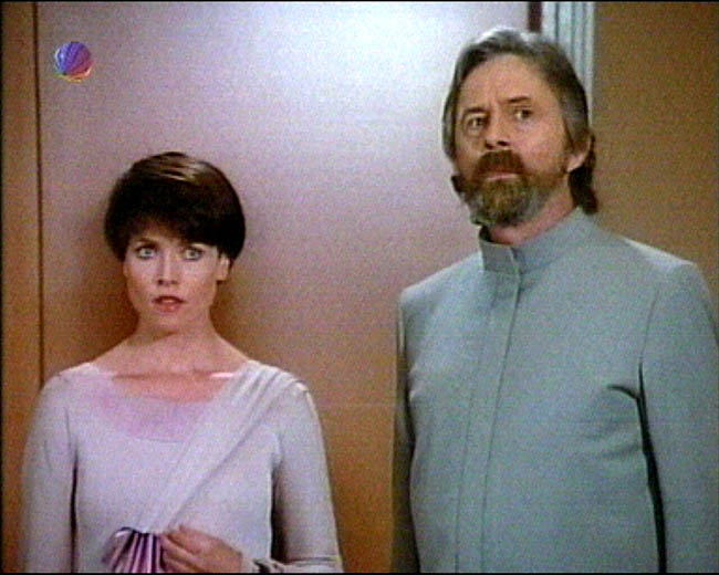 Star Trek Bilder - The Next Generation - Der unmögliche Captain Okona