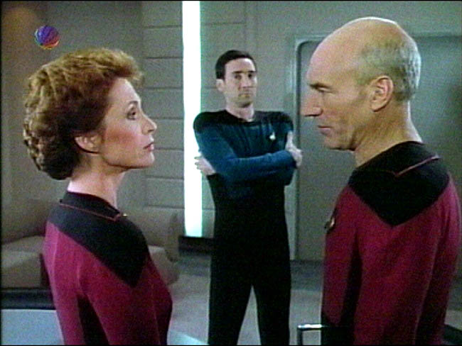 Star Trek Bilder - The Next Generation - Wem gehört Data?