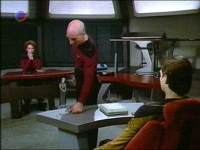 Star Trek Bilder - The Next Generation - Wem gehört Data?