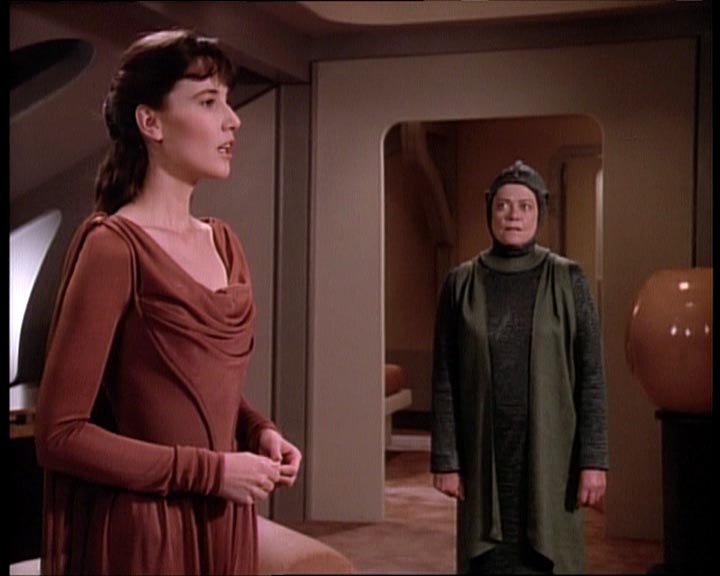 Star Trek Bilder - The Next Generation - Die Thronfolgerin