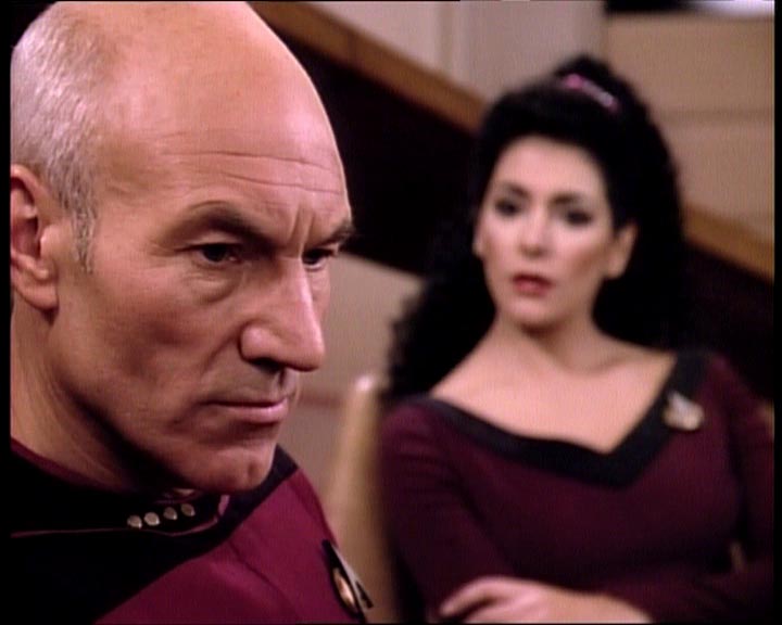 Star Trek Bilder - The Next Generation - Die Thronfolgerin