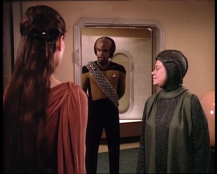 Star Trek Bilder - The Next Generation - Die Thronfolgerin