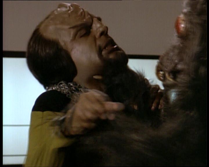 Star Trek Bilder - The Next Generation - Die Thronfolgerin
