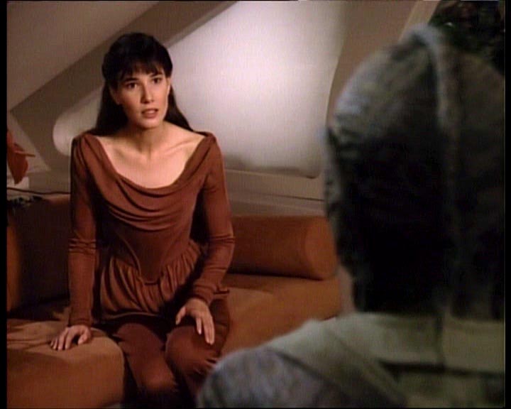 Star Trek Bilder - The Next Generation - Die Thronfolgerin