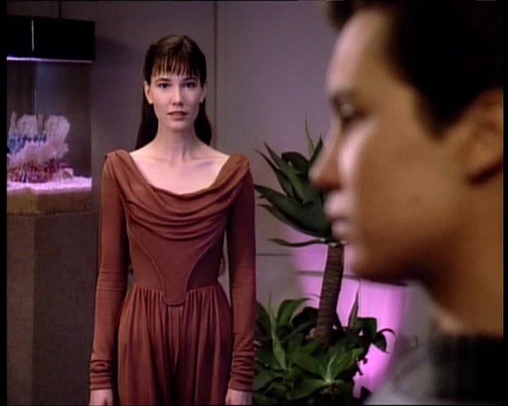 Star Trek Bilder - The Next Generation - Die Thronfolgerin