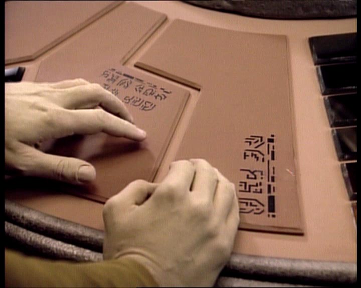Star Trek Bilder - The Next Generation - Die Iconia-Sonden