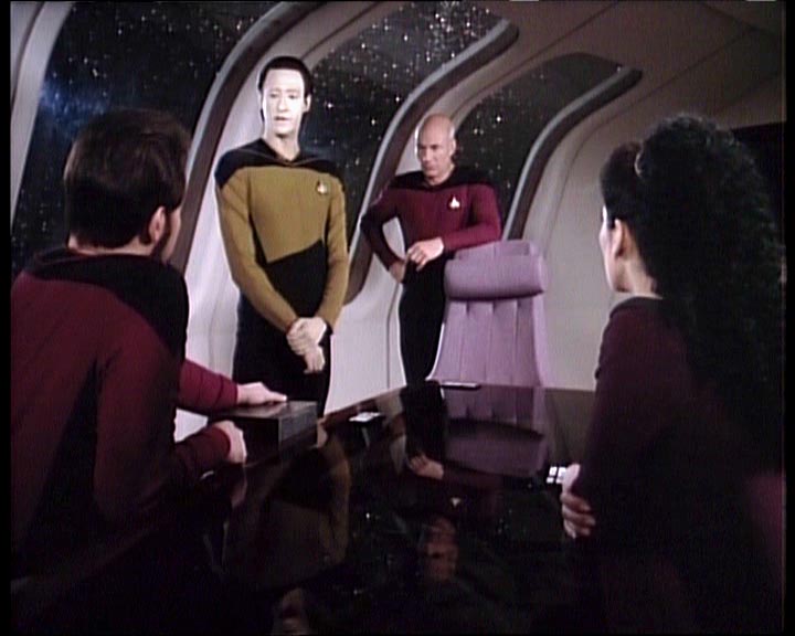 Star Trek Bilder - The Next Generation - Hotel Royale