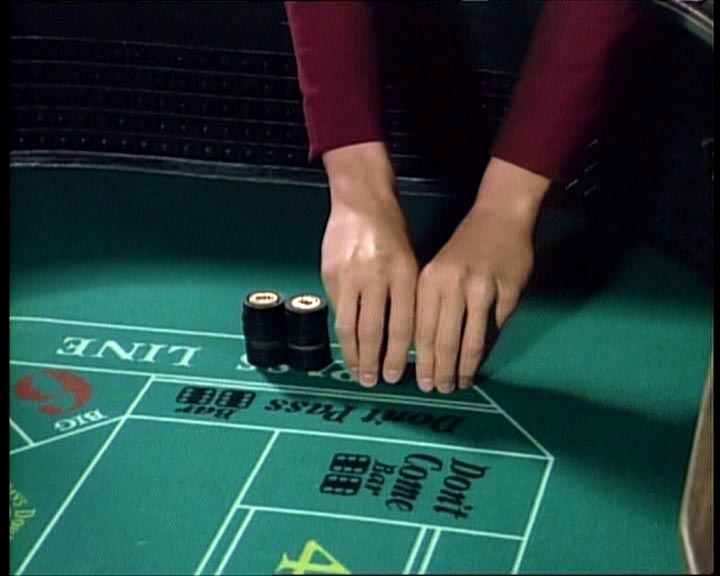 Star Trek Bilder - The Next Generation - Hotel Royale