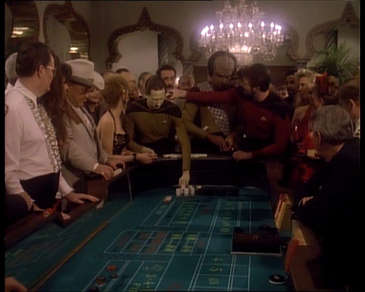Star Trek Bilder - The Next Generation - Hotel Royale