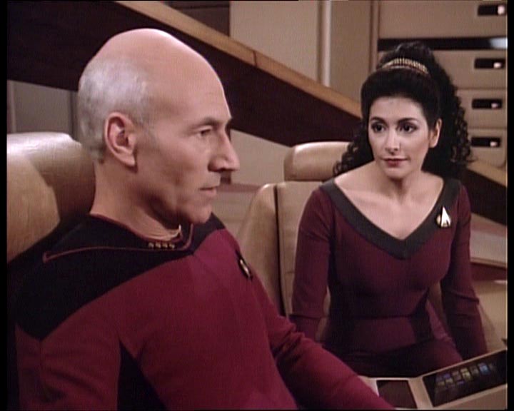 Star Trek Bilder - The Next Generation - Hotel Royale