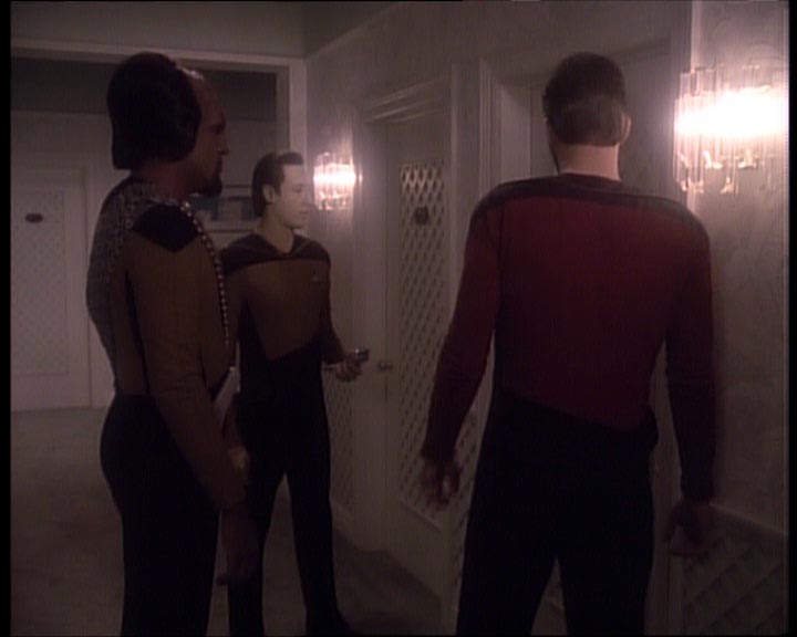 Star Trek Bilder - The Next Generation - Hotel Royale