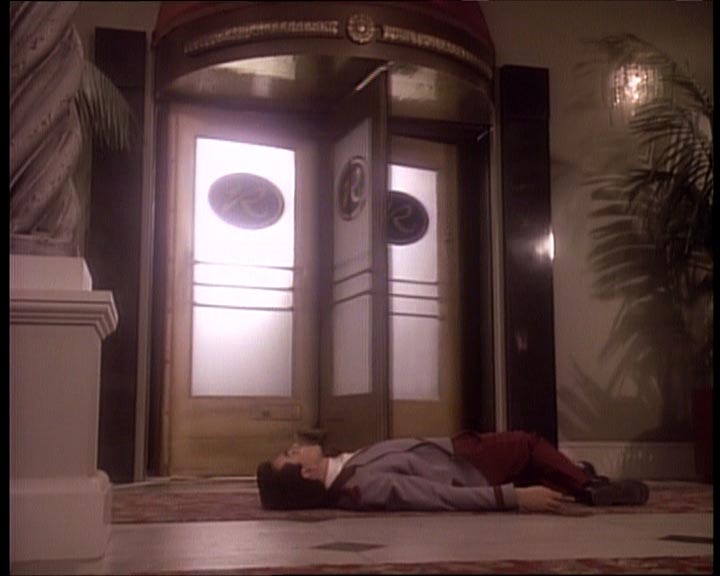 Star Trek Bilder - The Next Generation - Hotel Royale