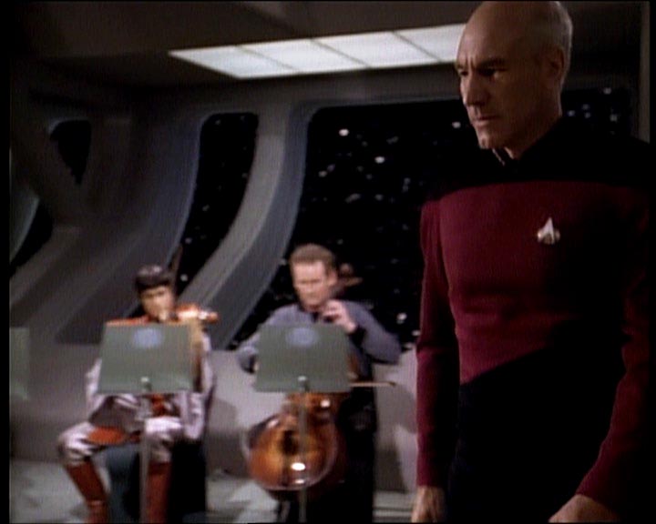 Star Trek Bilder - The Next Generation - Die Macht der Paragraphen