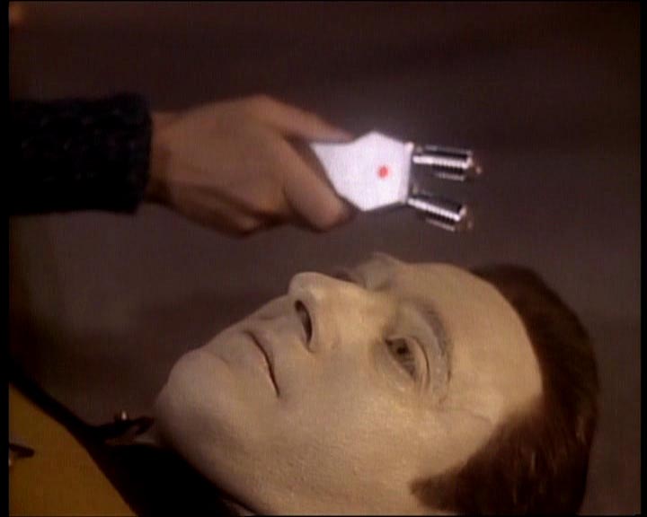 Star Trek Bilder - The Next Generation - Die Macht der Paragraphen