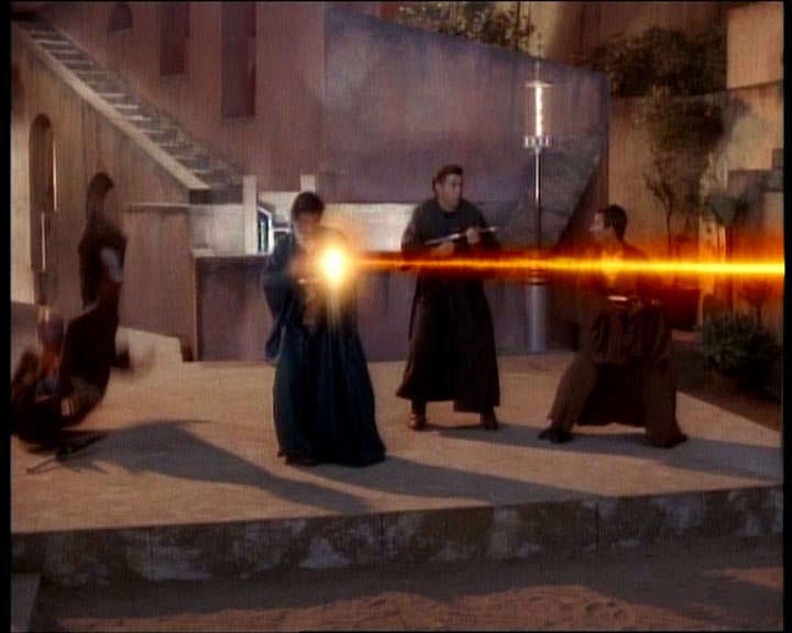 Star Trek Bilder - The Next Generation - Die Macht der Paragraphen