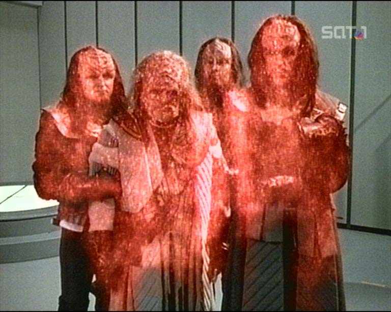 Star Trek Bilder - The Next Generation - Verräterische Signale