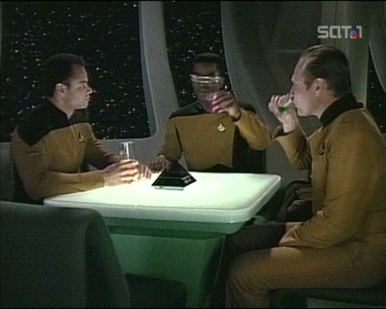 Star Trek Bilder - The Next Generation - Verräterische Signale