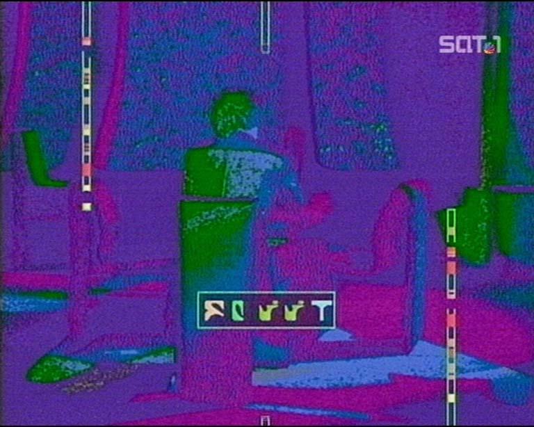 Star Trek Bilder - The Next Generation - Verräterische Signale
