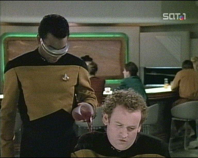 Star Trek Bilder - The Next Generation - Verräterische Signale