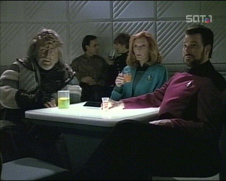 Star Trek Bilder - The Next Generation - Verräterische Signale